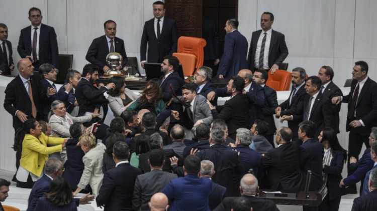 CHP Bursa Milletvekili Öztürk: "Hoşgörü yönetenden beklenir"