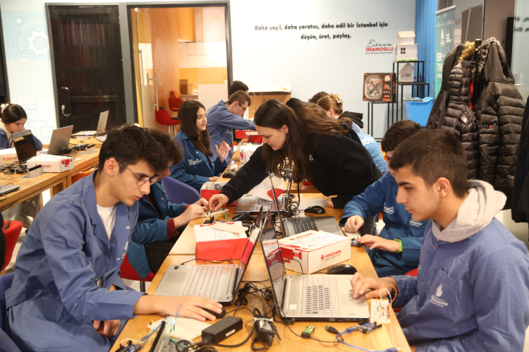 İstanbul 'Teknoloji Atölyeleri'nde başvuru zamanı