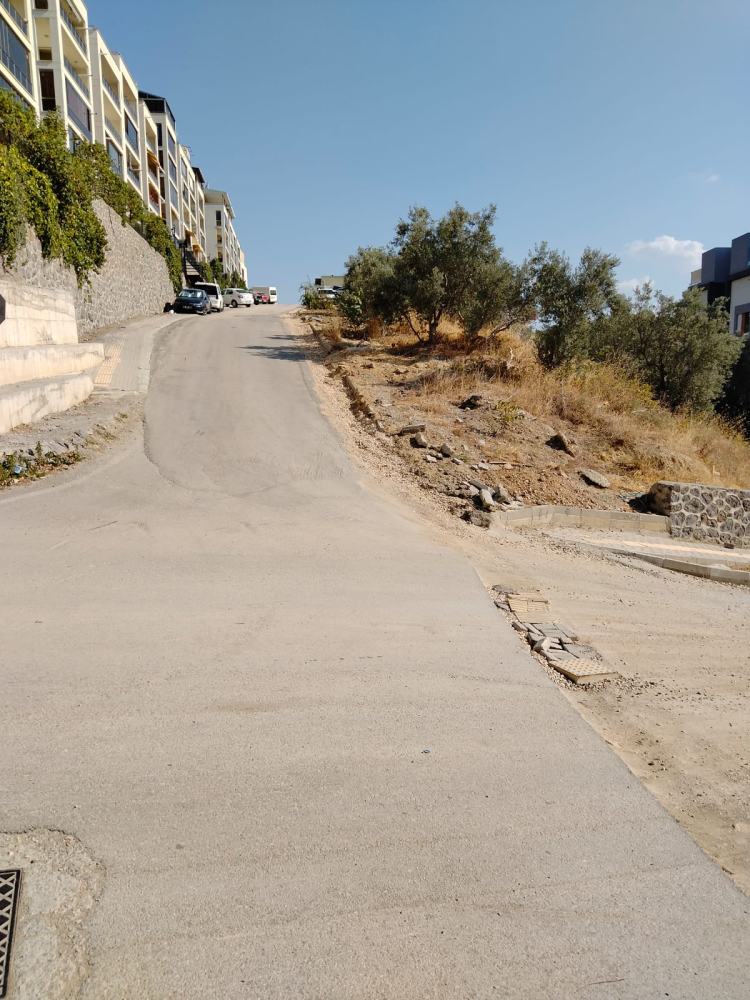 Bursa Güzelyalı'da altyapı için kazılan yollar kapanmak bilmiyor