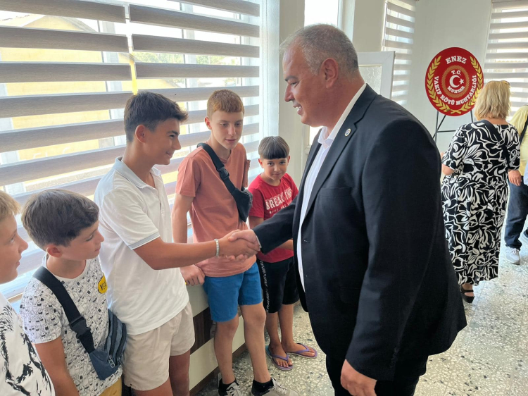 Enez'de Atatürk Çocukları Kütüphaneleri açıldı