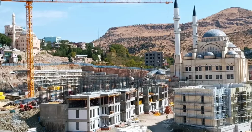 Başkan Demir: ” Yeşilli Kentsel Dönüşüm Projesi Türkiye’de örnek projedir”