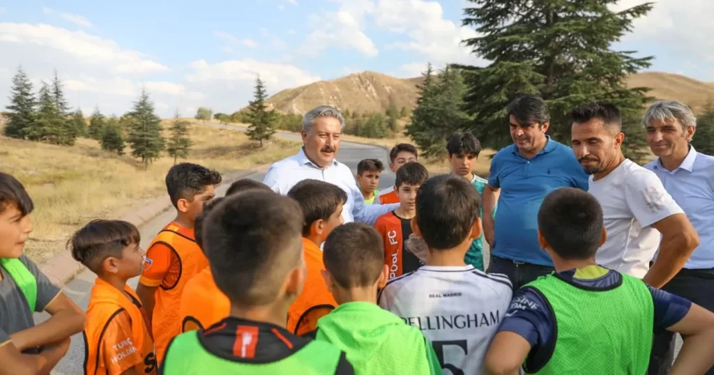 Başkan Palancıoğlu Tınaztepe’ye okul müjdesini verdi