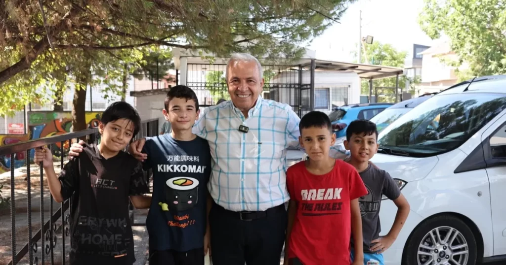 Başkan Şadi Özdemir Yaz Atölyeleri’ne katıldı