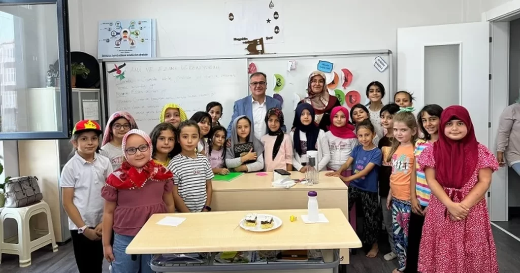 Bilal Özdoğan Kur’an kursu öğrencileriyle buluştu