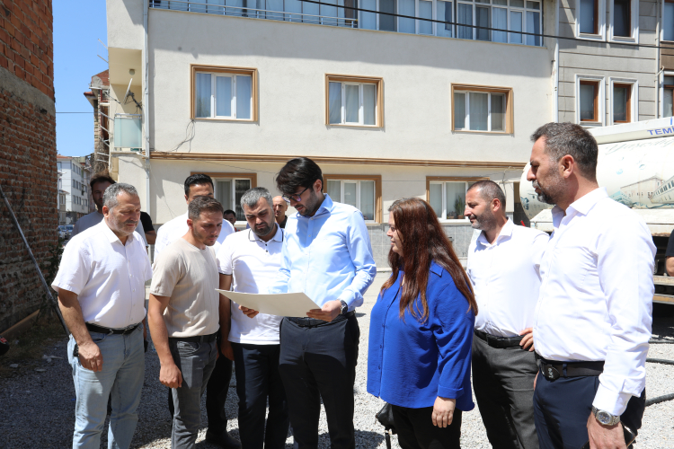 İnegöl'de eski binalar güvenli sokaklara dönüşüyor