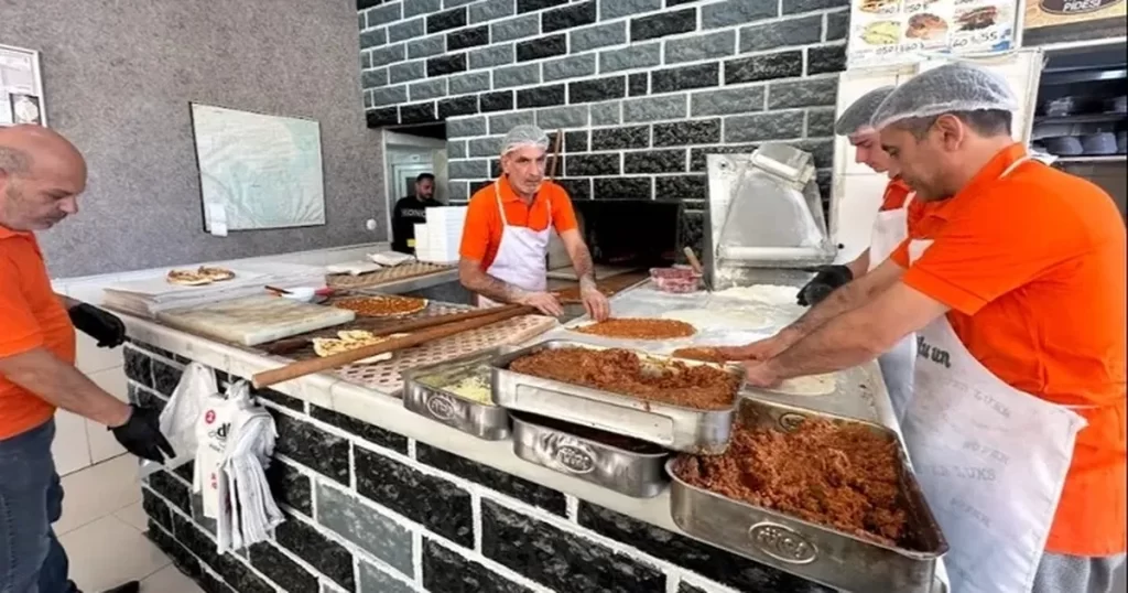Bursa’ya yeni bir lezzet geldi: Konya Pidesi