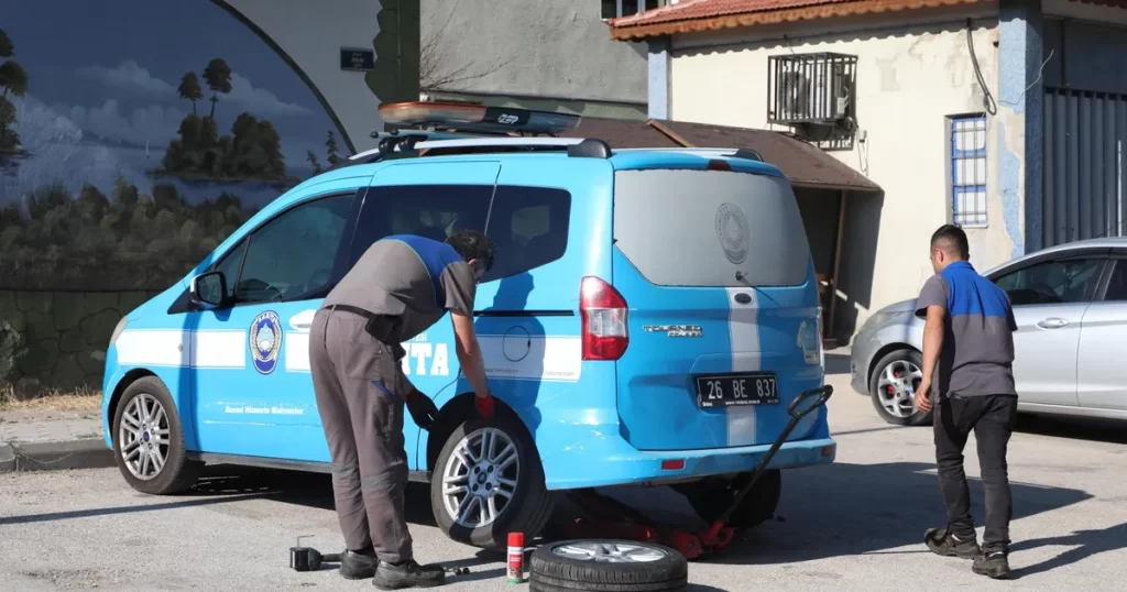 Eskişehir’de zabıta araçlarına bıçaklı saldırı!
