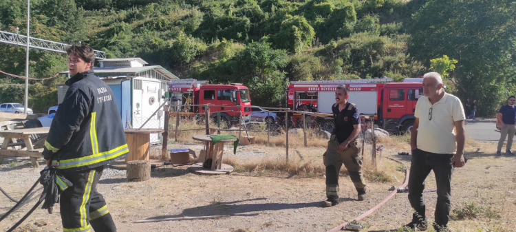 Bursa Yıldırım'daki ot yangını korkuttu