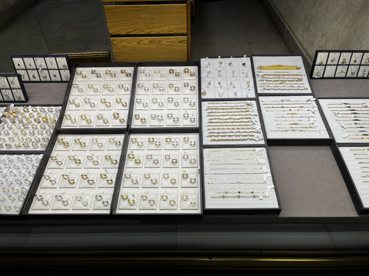 Altında yükseliş sürüyor