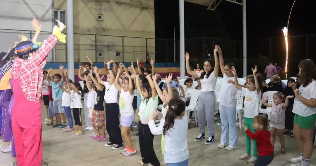 İzmit’in Yaz Akşamları, Akmeşe Mahallesinde devam etti