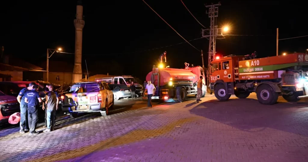 Manisa Büyükşehir tüm birimleriyle yangın bölgesinde