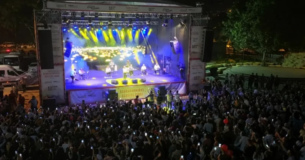 Mustafa Keser’den Ağustos Fuarı’nda büyüleyici performans