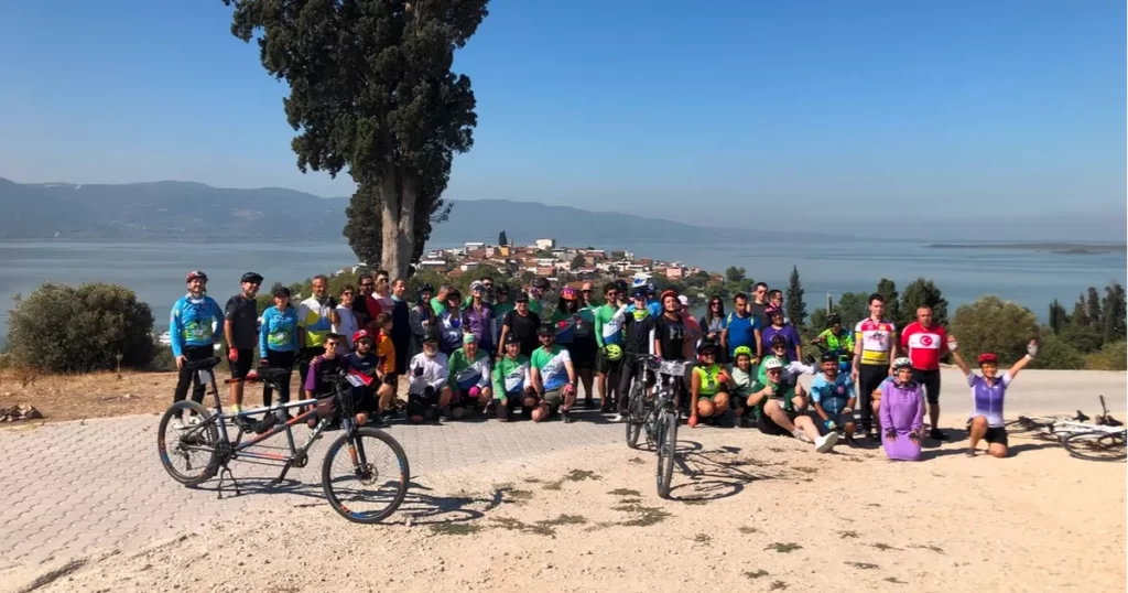 Mysia Yolları’nda engelsiz dostluklar için pedal çevirdiler