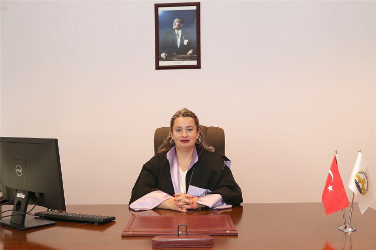 Prof. Dr. Eylem Bayır Rektör Yardımcılığı görevine başladı