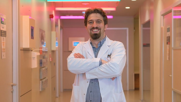 Dikkat masum bir su buharı değil! Elektronik sigaralardaki 7 bin kimyasal maddenin çoğu kansorejen!