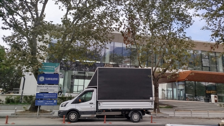 Bursa'da Dr. Sadık Ahmet Gençlik ve Spor Merkezi için geri sayım başladı