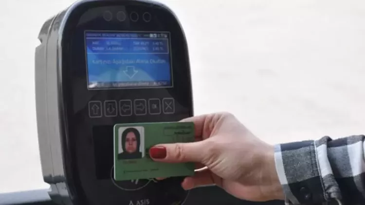 Bursalı öğrenciler toplu taşıma ücretlerinden memnun