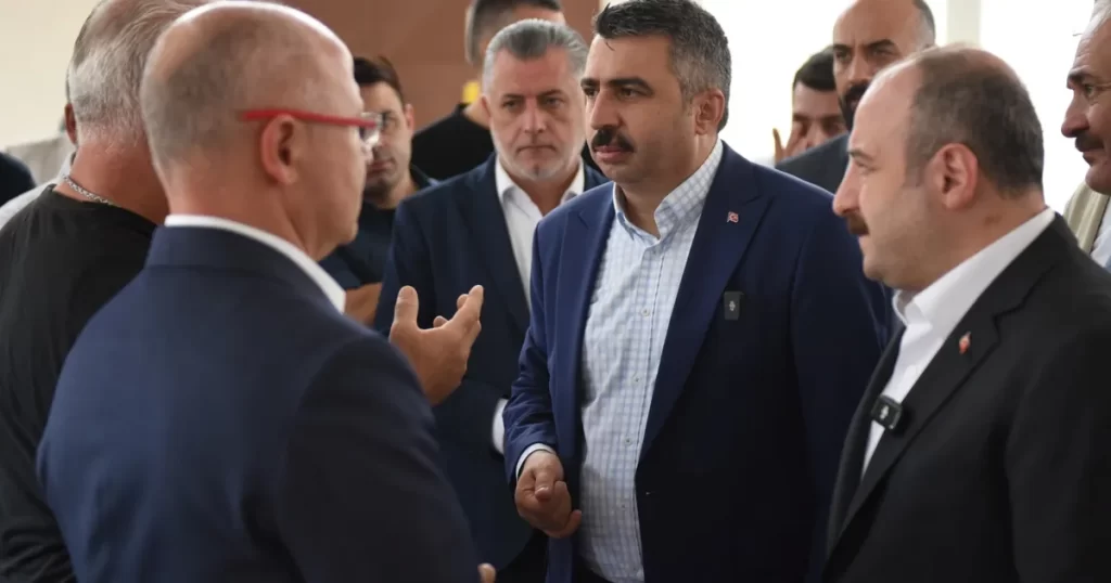 Başkan Yılmaz Gökdere Pazarı esnafı ile buluştu