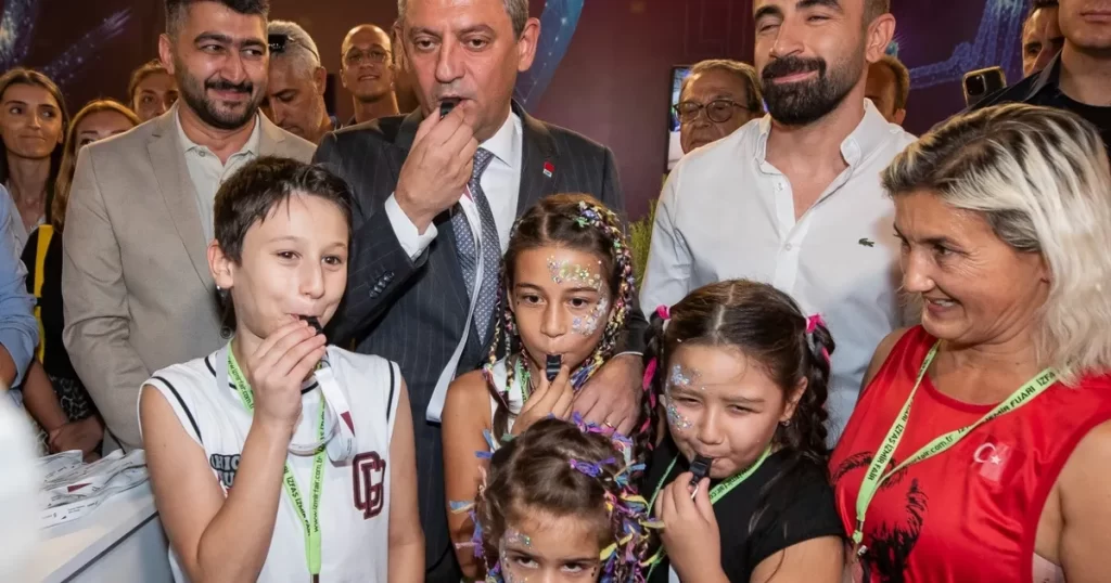 CHP Lideri Özel: ‘Kentsel dönüşüm için uyarı düdüğü çalacağız’