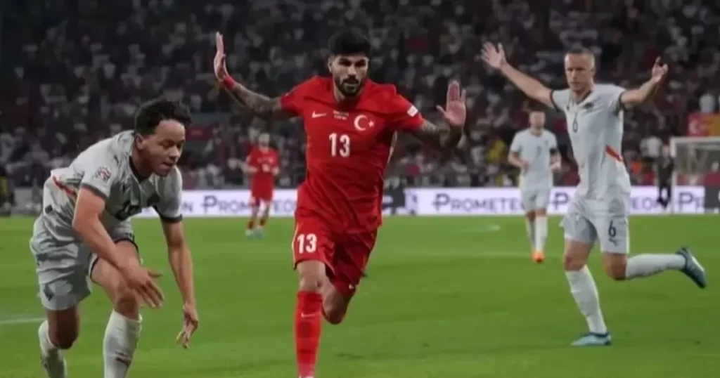 Ertem Şener’den Eren Elmalı’ya ağır eleştiri: Torpil olmasa oynayamaz