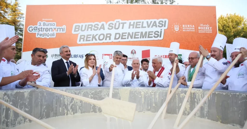 Gastronomi Festivali’nde ‘Bursa süt helvası’ rekor denemesi