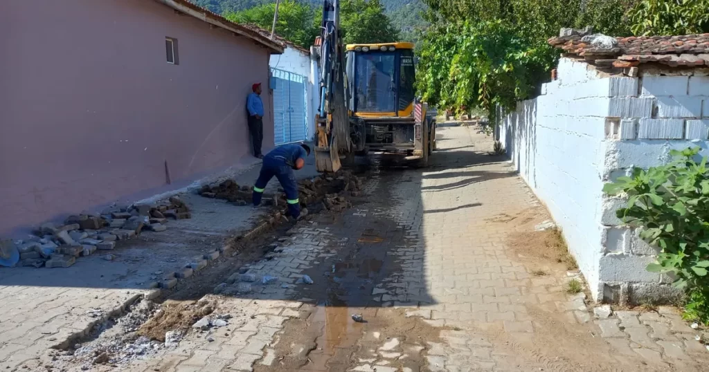 Manisa Kayaaltı Mahallesine sağlıklı içe suyu hattı