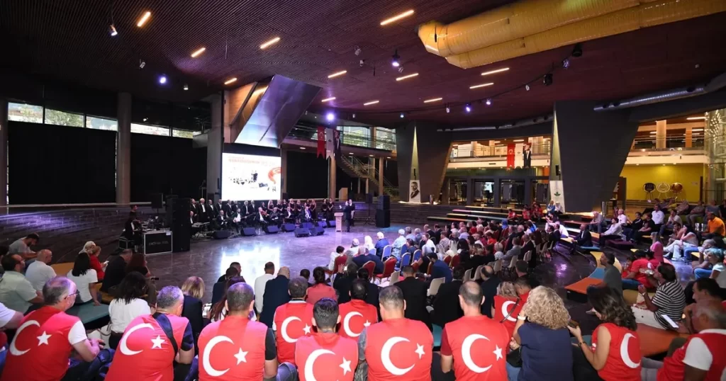 Osmangazililer Atatürk’ün sevdiği şarkıları dinledi