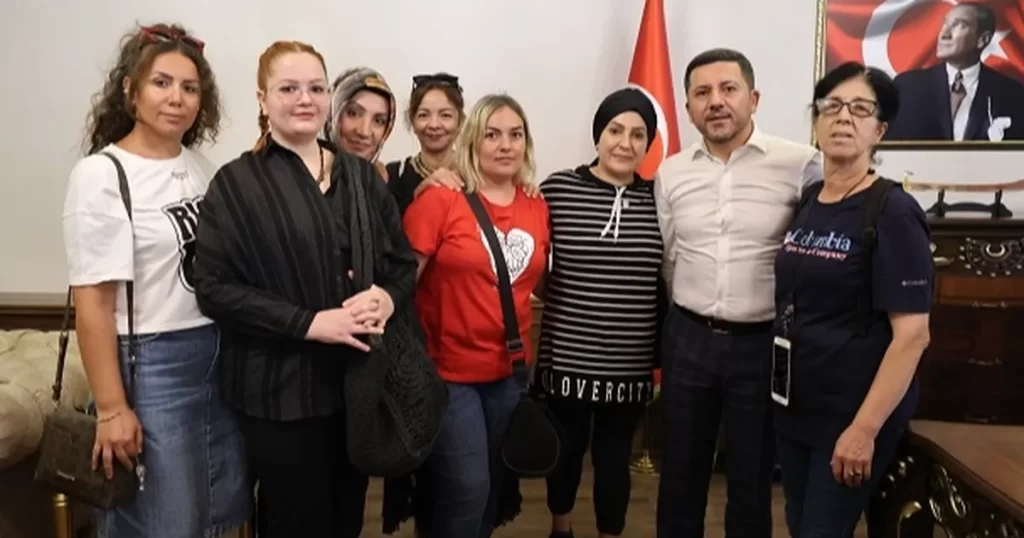 Rasim Arı’dan çay daveti – İGF HABER