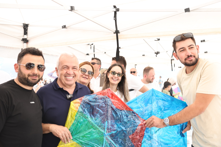 Uçurtmalar Bursa Nilüfer'de 'Barış' için uçtu