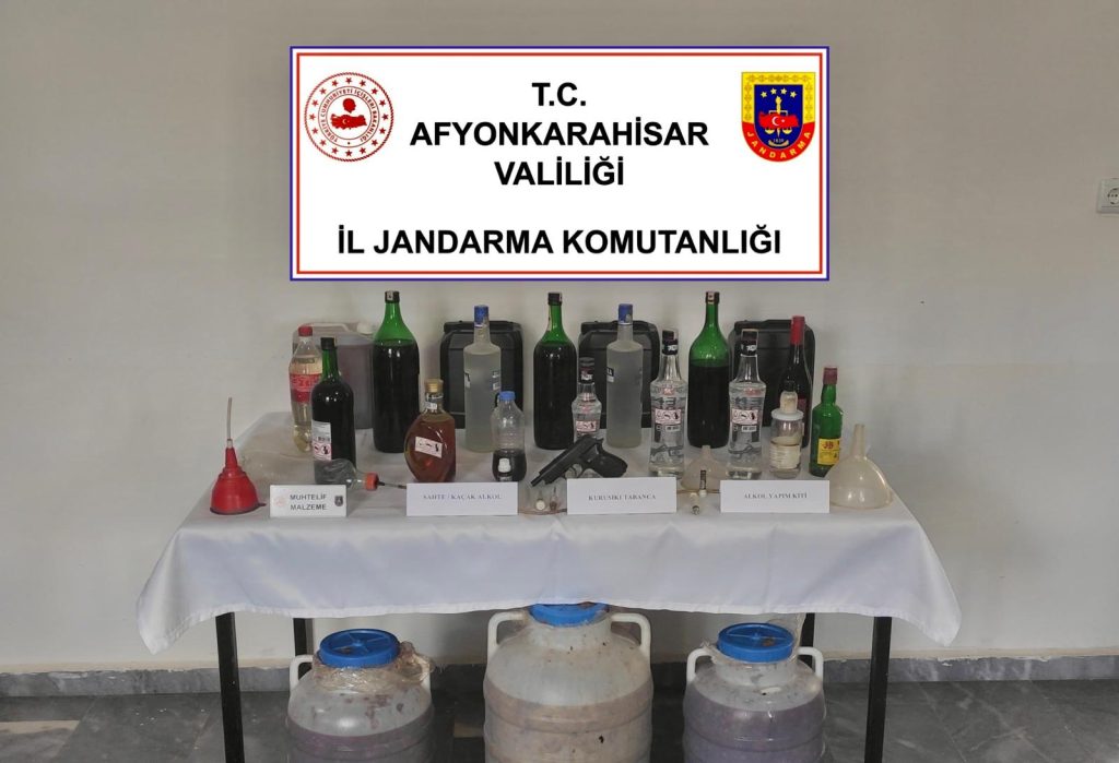 Sultandağı’nda Sahte Alkol Operasyonu: 131 Litre Sahte İçki Ele Geçirildi